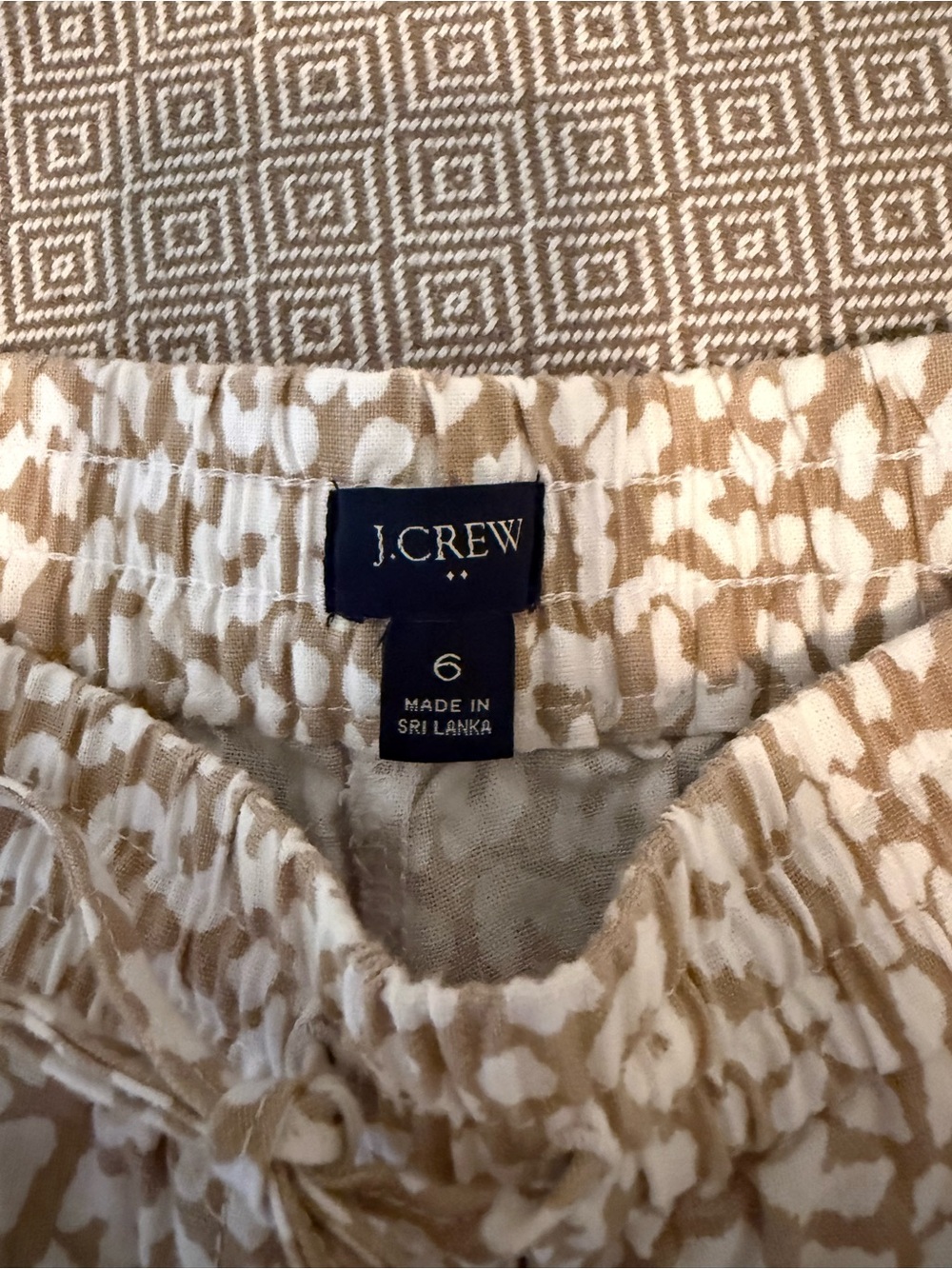 J Crew Beige and White Leopard Print Elastic Waist Pants size 6 - Picture 6 of 12